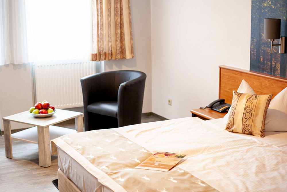 hotel-zum-hirsch-roemhild-doppelzimmer-komfort-k